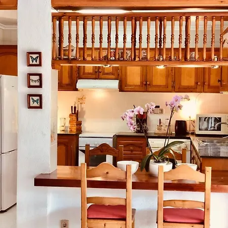 Alex Costablanca Apartment *